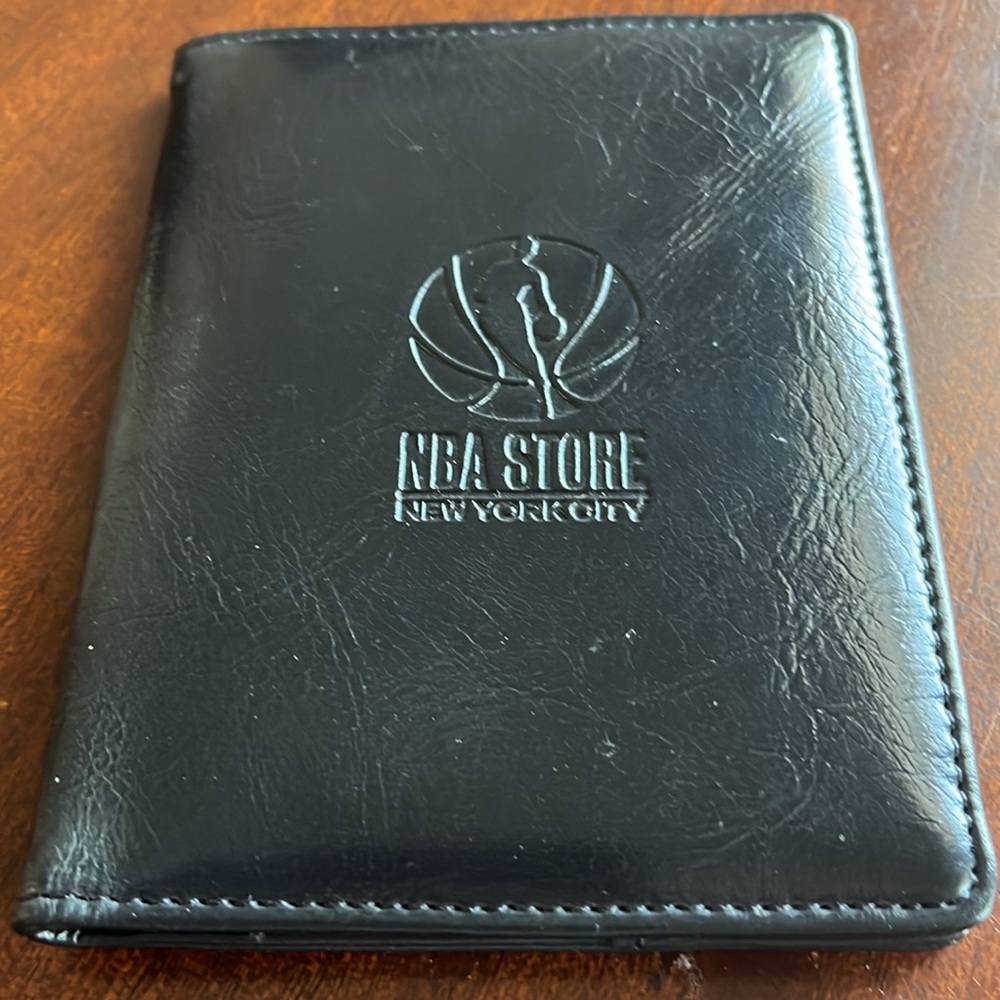 ❤️NBA Passport Holder♥️